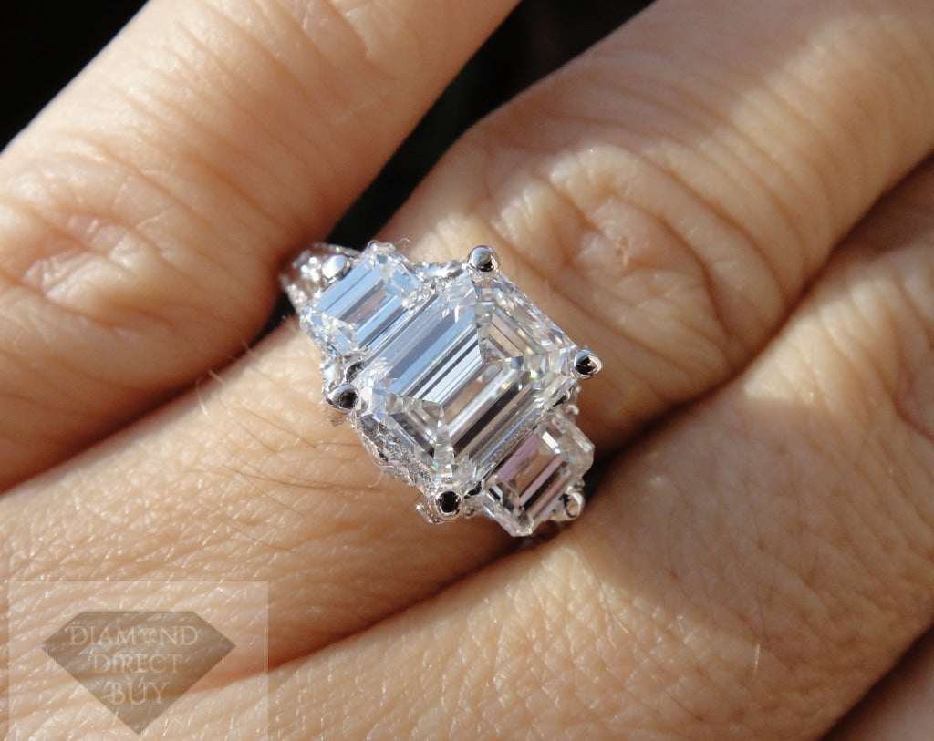 3.20 Emerald Cut Masterpiece With A 2.51 J/vvs2 Center Gia Engagement Rings