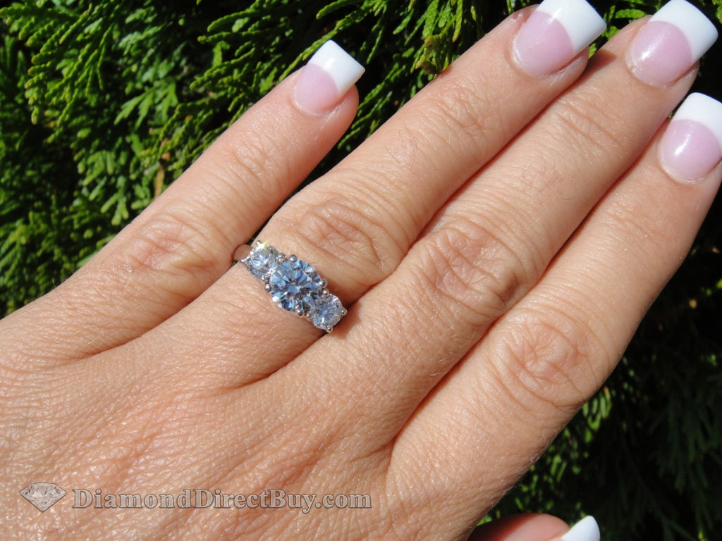 3 Stone Design Round Engagement Rings
